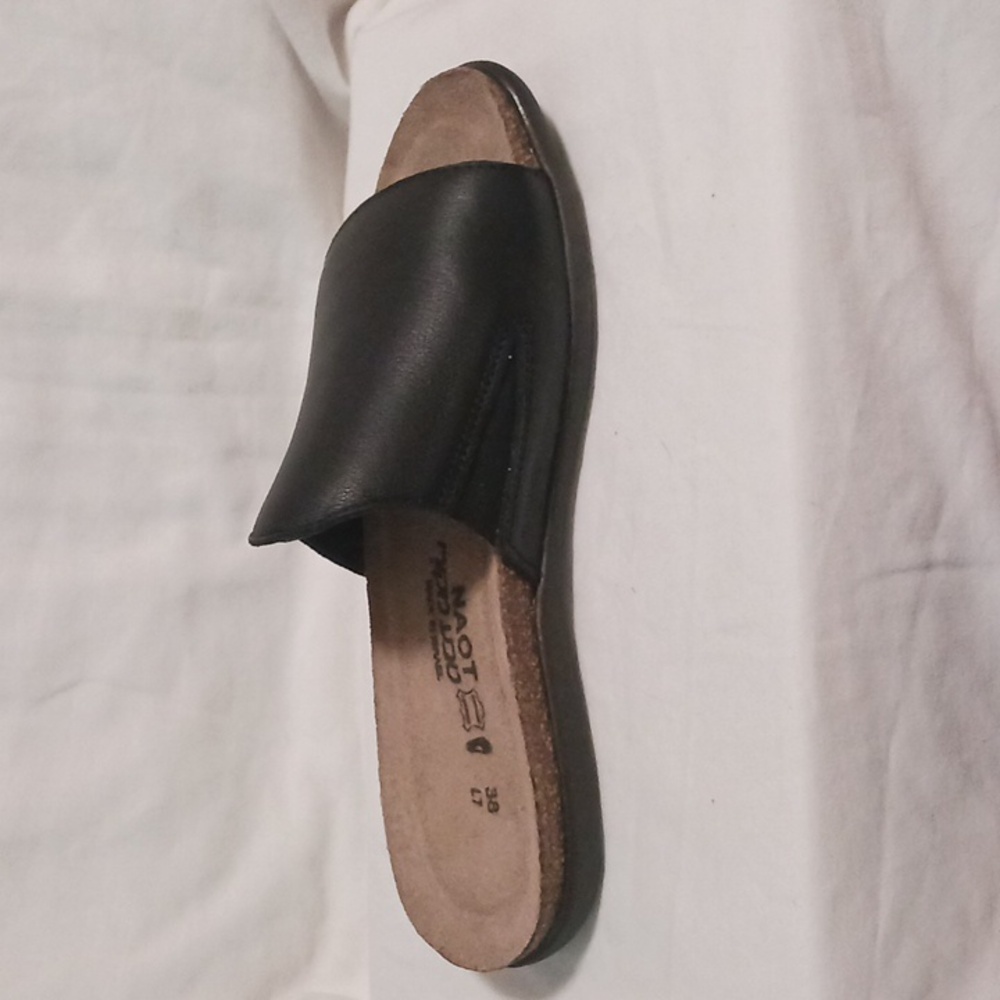 NWTags And Box, Naot Black Leather Slide Sandals - Picture 5 of 13